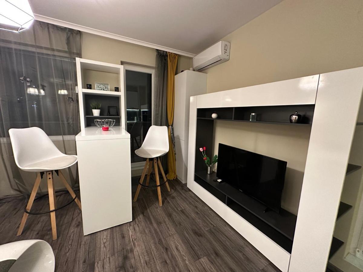 Uni Time Apartment By Lmg София Экстерьер фото