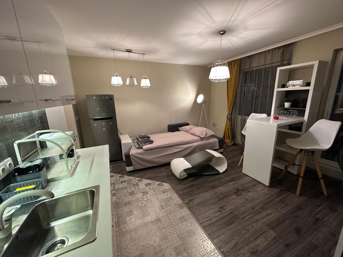 Uni Time Apartment By Lmg София Экстерьер фото